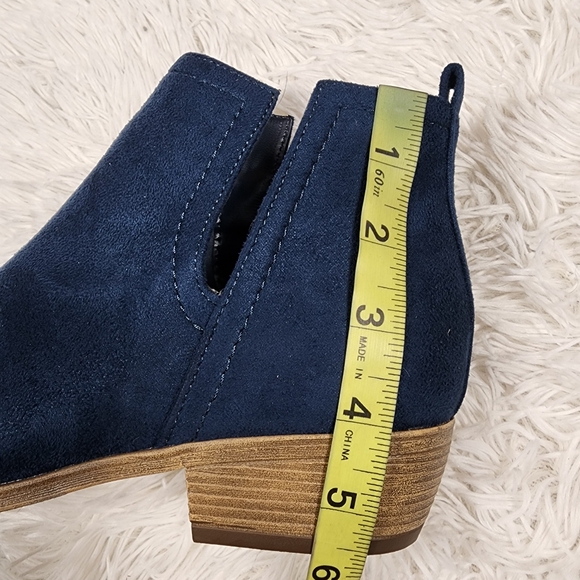 NWOB Journee Collection Blue Split Ankle Booties 8.5 WIDE - Picture 8 of 11